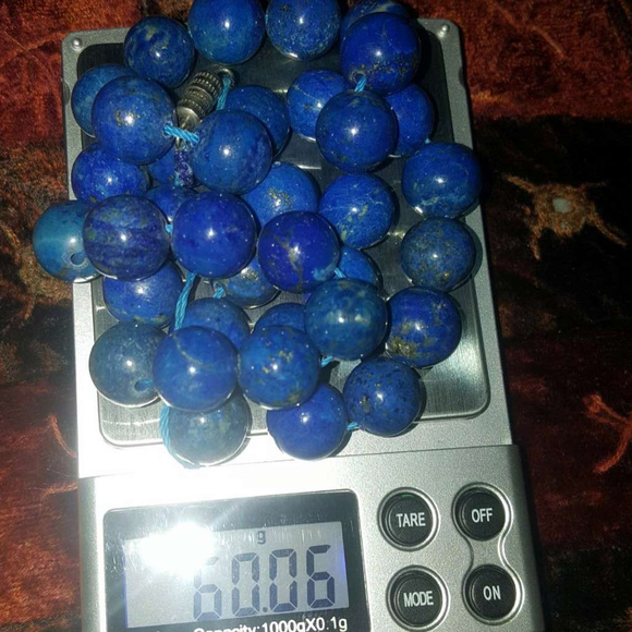 accessories - Picture 2 of 2